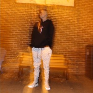 Meet your Posher, Ian